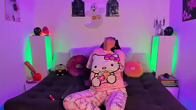 LillyCandy online show from 10.20.25