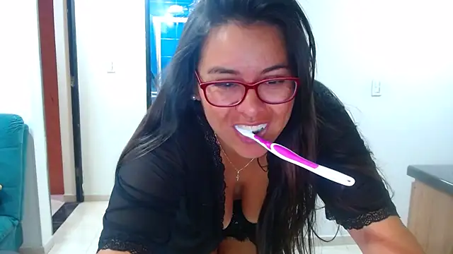 Ixchel Anaid online show from 03.02.25