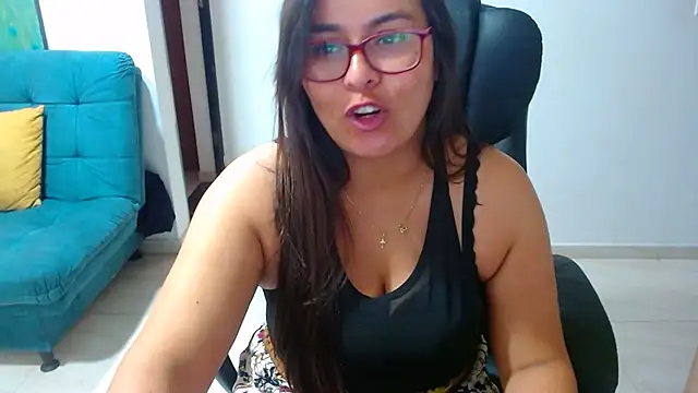 Ixchel Anaid online show from 03.05.25