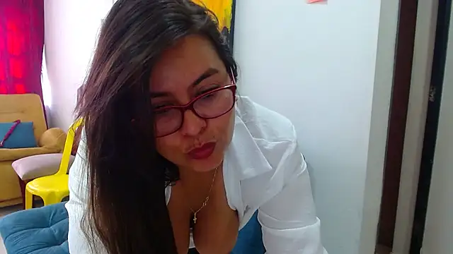 Ixchel Anaid online show from 03.16.25