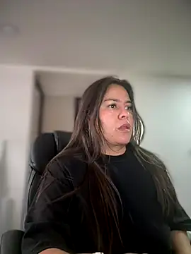 Ixchel Anaid online show from 10.16.25