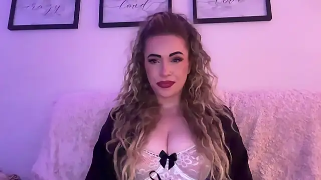 EmilyBlue online show from 12.14.25