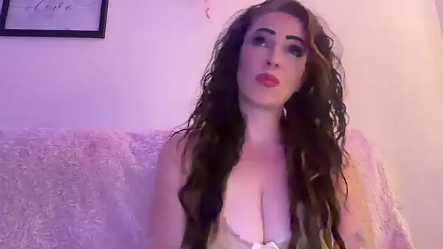 Snapshot of EmilyBlue chatting on 04.29.26 EmilyBlue online show from 04.29.26