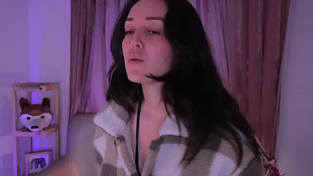 molly marmalade  online show from 11.06.25