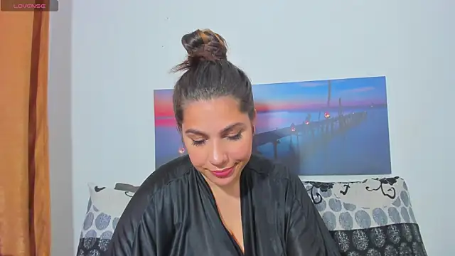 Snapshot of Emma_Muller32 chatting on 07.18.26 Emma Muller32 online show from 07.18.26