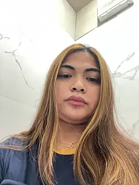 Bombshell Ashy online show from 12.19.24