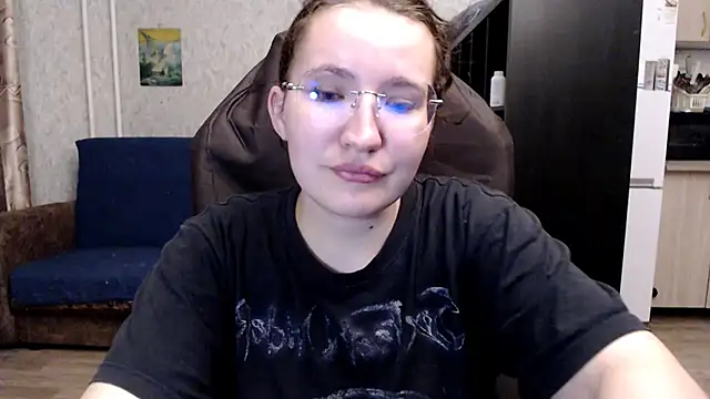 Snapshot of AnKey_Rayah chatting on 10.05.25 AnKey Rayah online show from 10.05.25