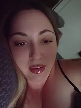 Snapshot of sofiabichota chatting on 06.19.26 sofiabichota online show from 06.19.26
