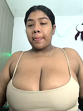 Snapshot of paola091 chatting on 10.04.25 paola091 online show from 10.04.25