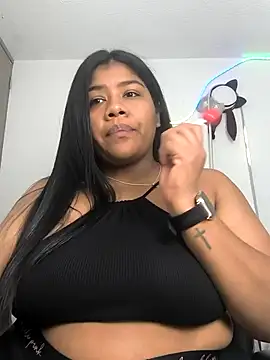 Snapshot of paola091 chatting on 10.23.25 paola091 online show from 10.23.25