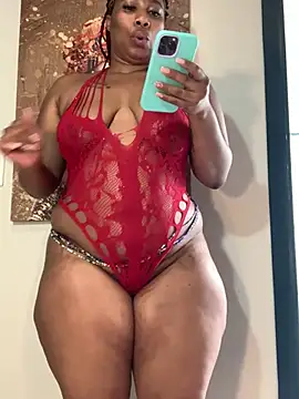 Snapshot of CurvyDesire1 chatting on 03.04.25 CurvyDesire1 online show from 03.04.25