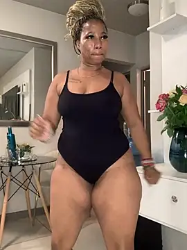 CurvyDesire1 online show from 02.10.26