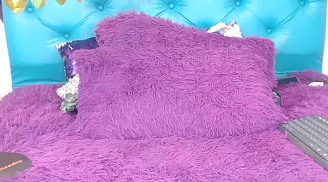 SARAWILLS online show from 01.23.25