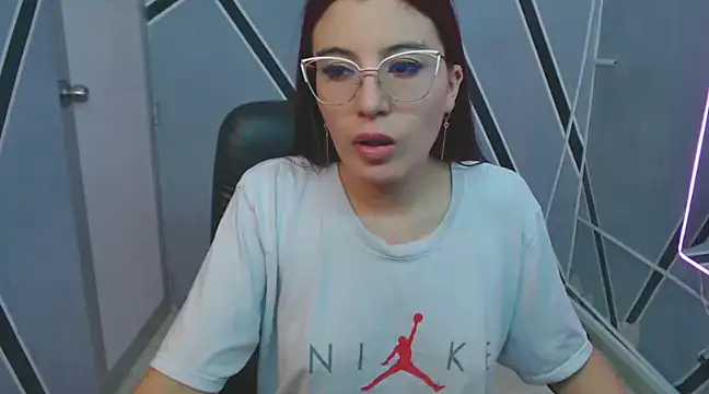 annyfischer online show from 01.26.25