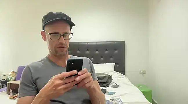 CamCrestXXX online show from 12.20.24