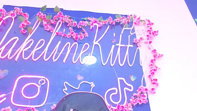 JakelineKitty online show from 10.19.25