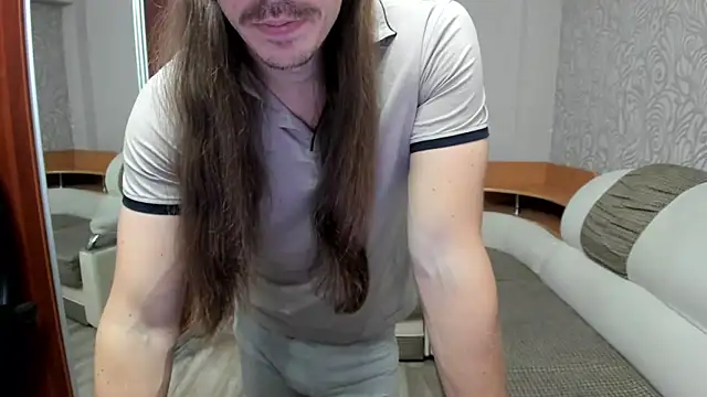 Snapshot of Marrymepls chatting on 10.03.25 Marrymepls online show from 10.03.25