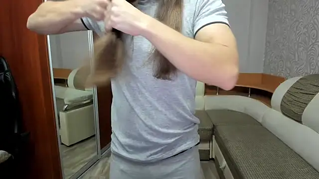 Snapshot of Marrymepls chatting on 10.17.25 Marrymepls online show from 10.17.25