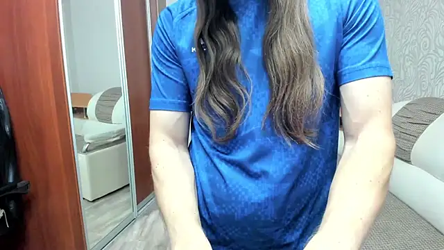 Snapshot of Marrymepls chatting on 10.30.25 Marrymepls online show from 10.30.25