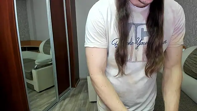 Snapshot of Marrymepls chatting on 11.12.25 Marrymepls online show from 11.12.25