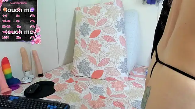 Snapshot of elise_mouris chatting on 11.14.25 elise mouris online show from 11.14.25