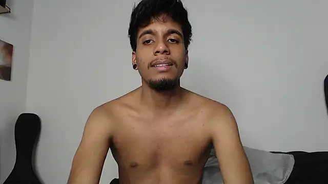 Snapshot of stevenosori chatting on 09.28.25 stevenosori online show from 09.28.25