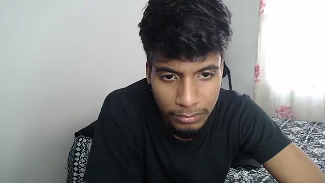 Snapshot of stevenosori chatting on 09.29.25 stevenosori online show from 09.29.25