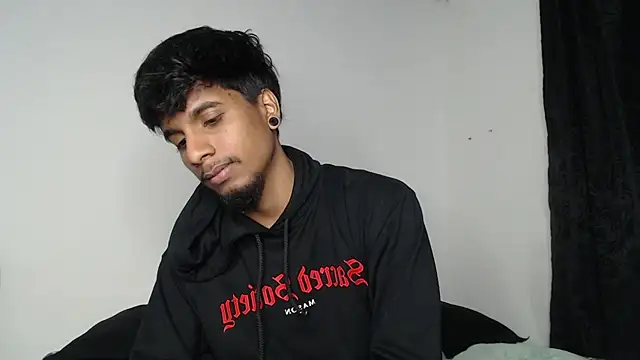 Snapshot of stevenosori chatting on 10.11.25 stevenosori online show from 10.11.25