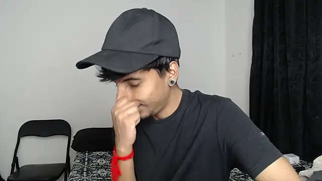 Snapshot of stevenosori chatting on 11.01.25 stevenosori online show from 11.01.25