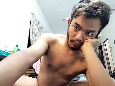 Snapshot of eizy2310 chatting on 12.07.24 eizy2310 online show from 12.07.24