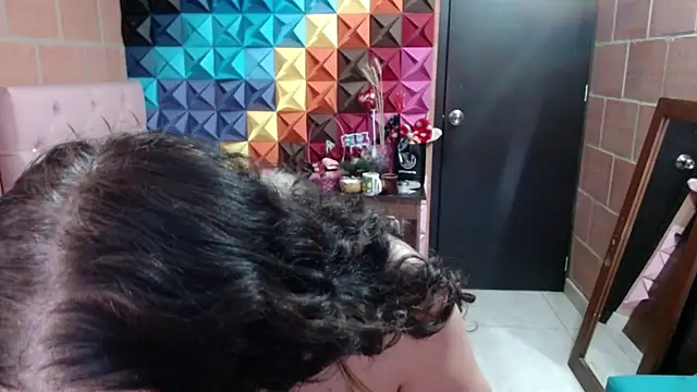 katifoxx online show from 01.28.25