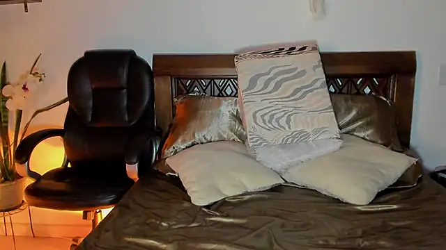 Ariella tits online show from 04.16.26