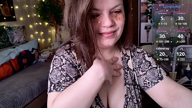 Snapshot of cutewhip chatting on 04.25.26 cutewhip online show from 04.25.26