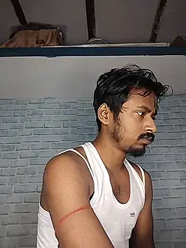 Snapshot of sujanmanda chatting on 11.11.25 sujanmanda online show from 11.11.25