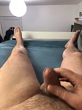 Snapshot of Lentbulant chatting on 02.25.25 Lentbulant online show from 02.25.25