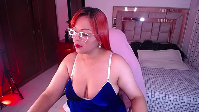 salomecastro  online show from 03.19.25
