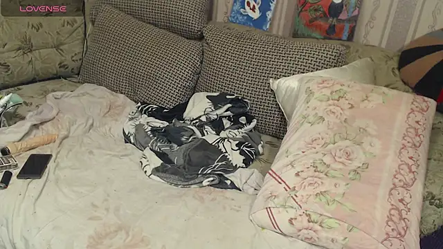 FancyLily online show from 01.05.25