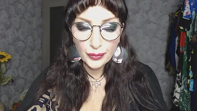 Aziza1 online show from 10.30.25