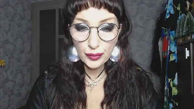 Aziza1 online show from 11.14.25