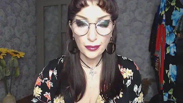Snapshot of Aziza1 chatting on 04.28.26 Aziza1 online show from 04.28.26