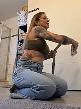 Etwas neugierig online show from 02.11.26