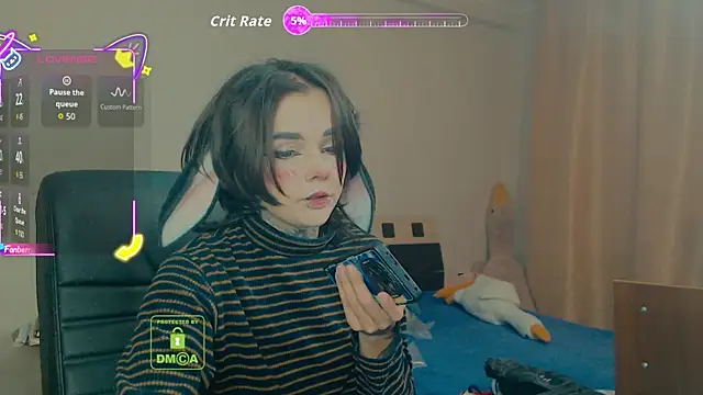 Snapshot of Dark__Elf chatting on 10.08.25 Dark Elf online show from 10.08.25