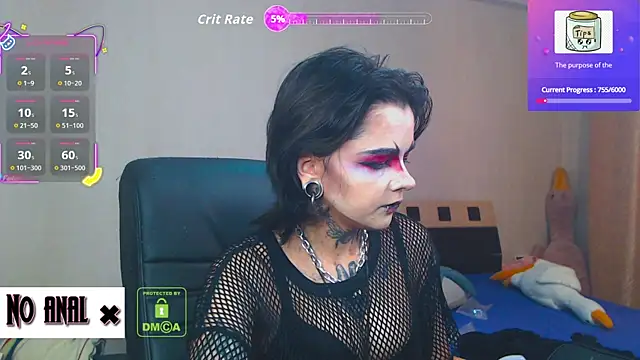 Snapshot of Dark__Elf chatting on 10.13.25 Dark Elf online show from 10.13.25