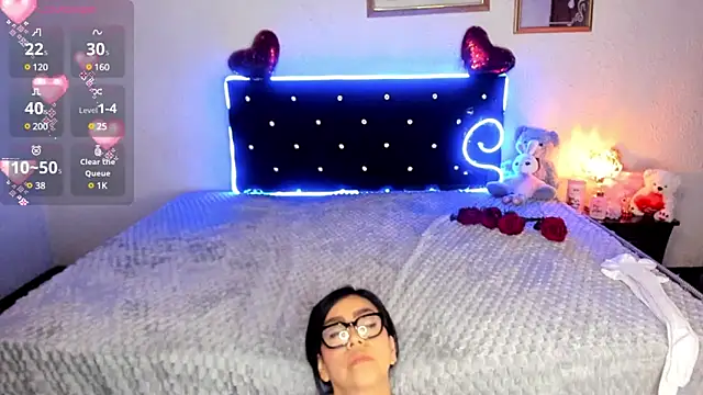 Snapshot of Silver_Lovee chatting on 02.27.25 Silver Lovee online show from 02.27.25