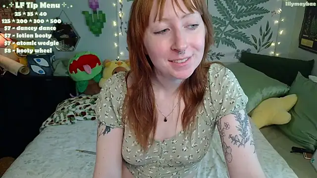 Snapshot of LilyMayBae chatting on 05.21.26 LilyMayBae online show from 05.21.26