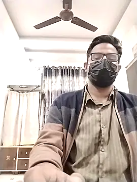 Snapshot of hotindianstud chatting on 11.14.25 hotindianstud online show from 11.14.25