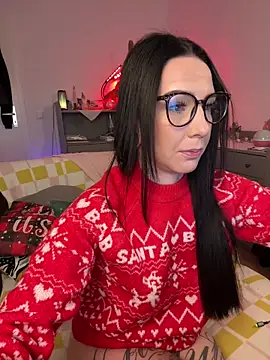 Trixie-Tainted online show from 12.15.25