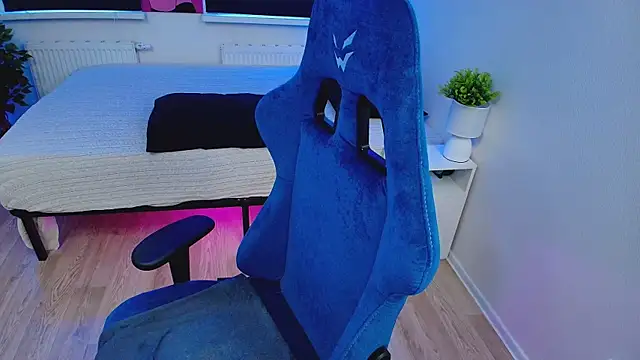 CranberryHot online show from 02.26.25