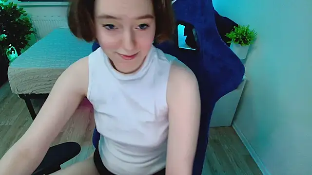 CranberryHot online show from 10.10.25