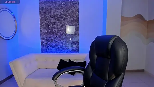 Snapshot of MorganHicks chatting on 06.12.26 MorganHicks online show from 06.12.26